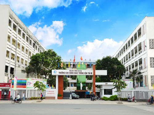 Làm Bằng Cao Đẳng Kinh Tế TPHCM Cơ Hội Nghề Nghiệp Trong Tầm Tay