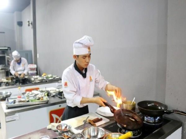 Các Lĩnh Vực Có Thể Làm Việc Khi Có Chứng Chỉ Nghề Nấu Ăn