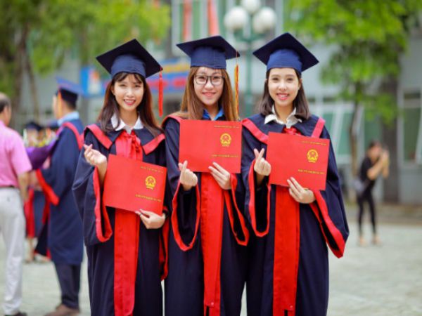 Bằng Cao đẳng nghề có giá trị không?