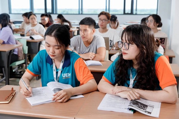 Có Thể Học 2 Bằng Đại Học Cùng Lúc Được Không?
