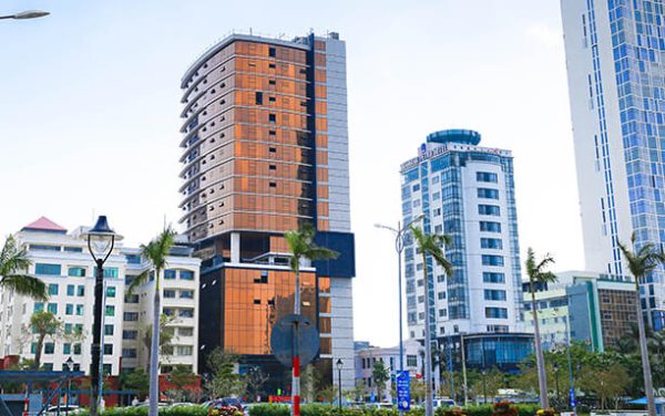 Làm Bằng Đại Học Duy Tân Có Tốt Không?