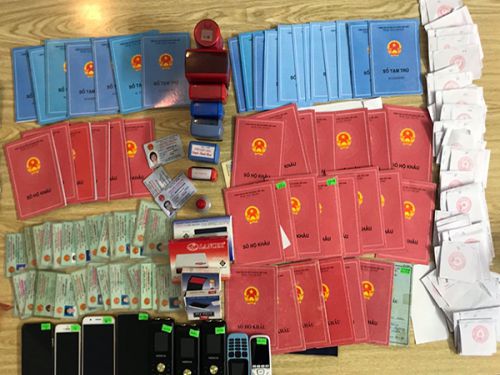 Sổ hộ khẩu có những công dụng như thế nào trong cuộc sống?