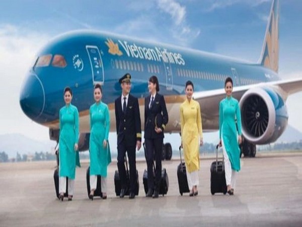 Yêu cầu về trình độ học vấn cho Tiếp viên hàng không đối với từng hãng bay