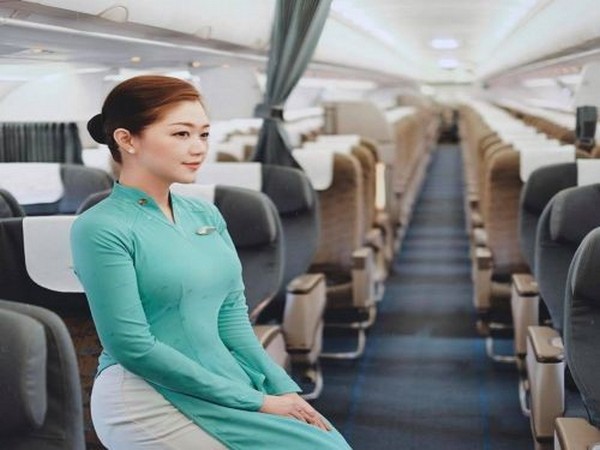 Yêu cầu về tuyển dụng tiếp viên hàng không như thế nào?