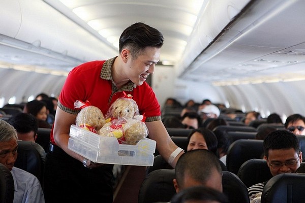 Trường đại học nào để theo đuổi ngành tiếp viên hàng không?
