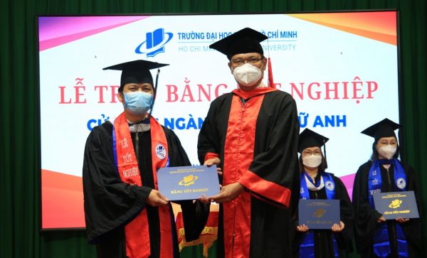 Lý Do Mà Nhiều Người Quan Tâm Đến Bằng Đại Học Mở