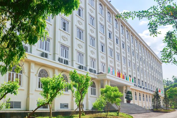 Học Phí Trường Đại học Công nghệ Miền Đông
