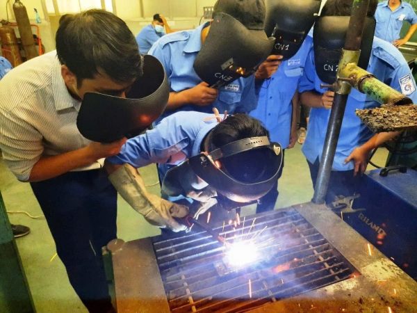 Bằng Cao Đẳng Nghề Có Đi Kỹ Sư Hàn Được Không