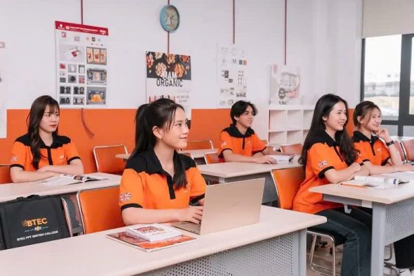 Khối C02 Gồm Những Trường Nào ?